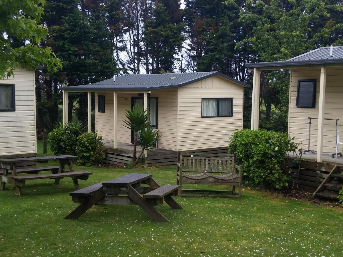 Hamilton Golf Lodge Exterior photo