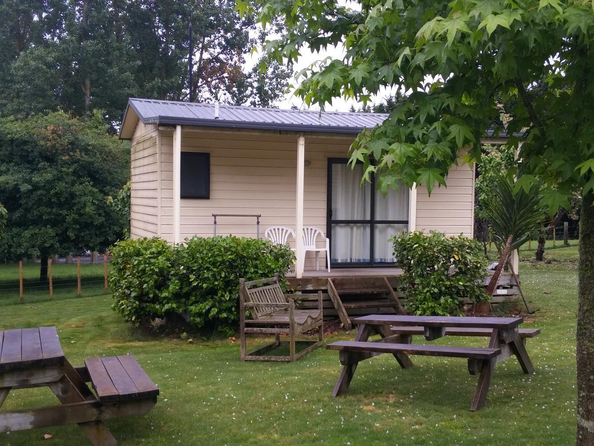 Hamilton Golf Lodge Exterior photo