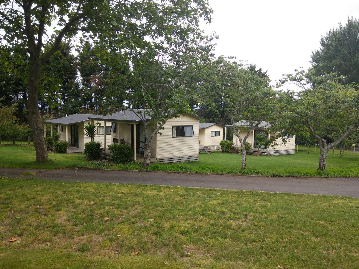 Hamilton Golf Lodge Exterior photo